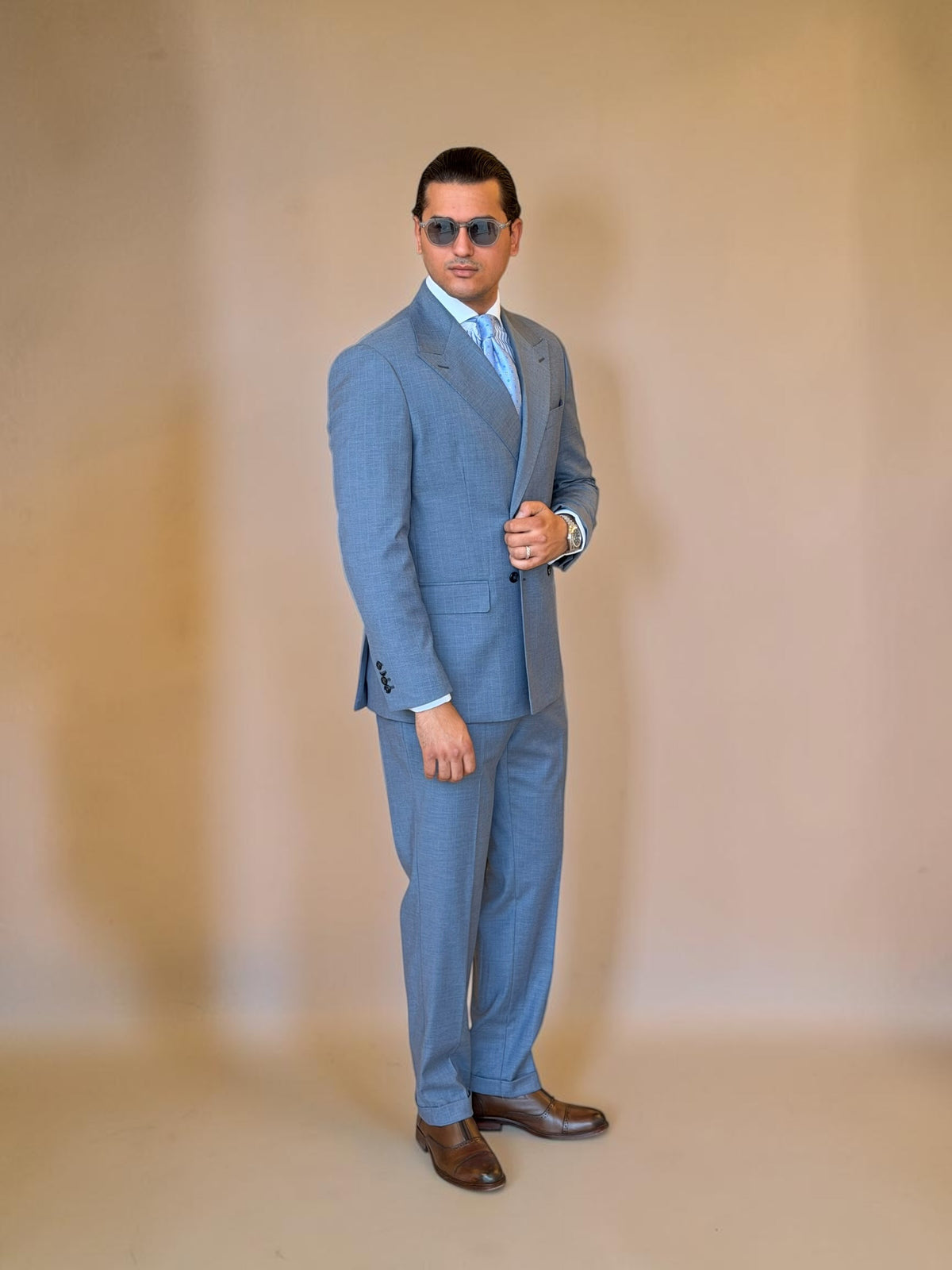 Pinstripe Double-Breasted suit - Baby blue