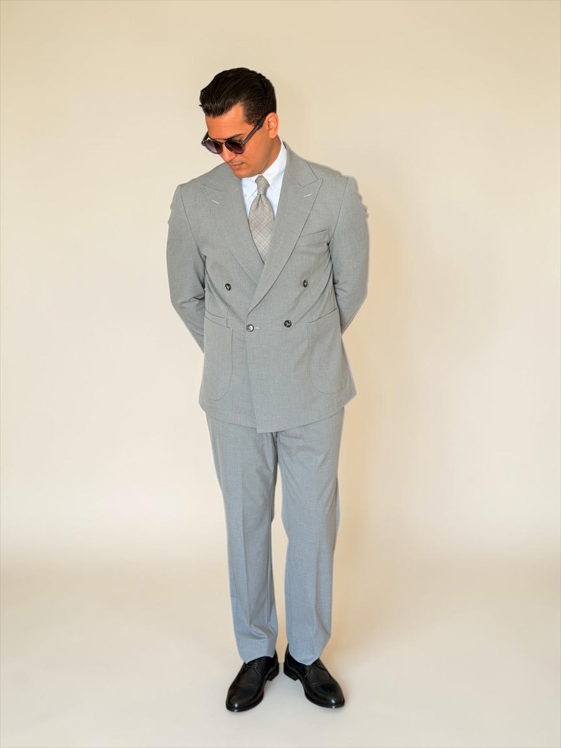 Double breasted 4 button suit - Gray