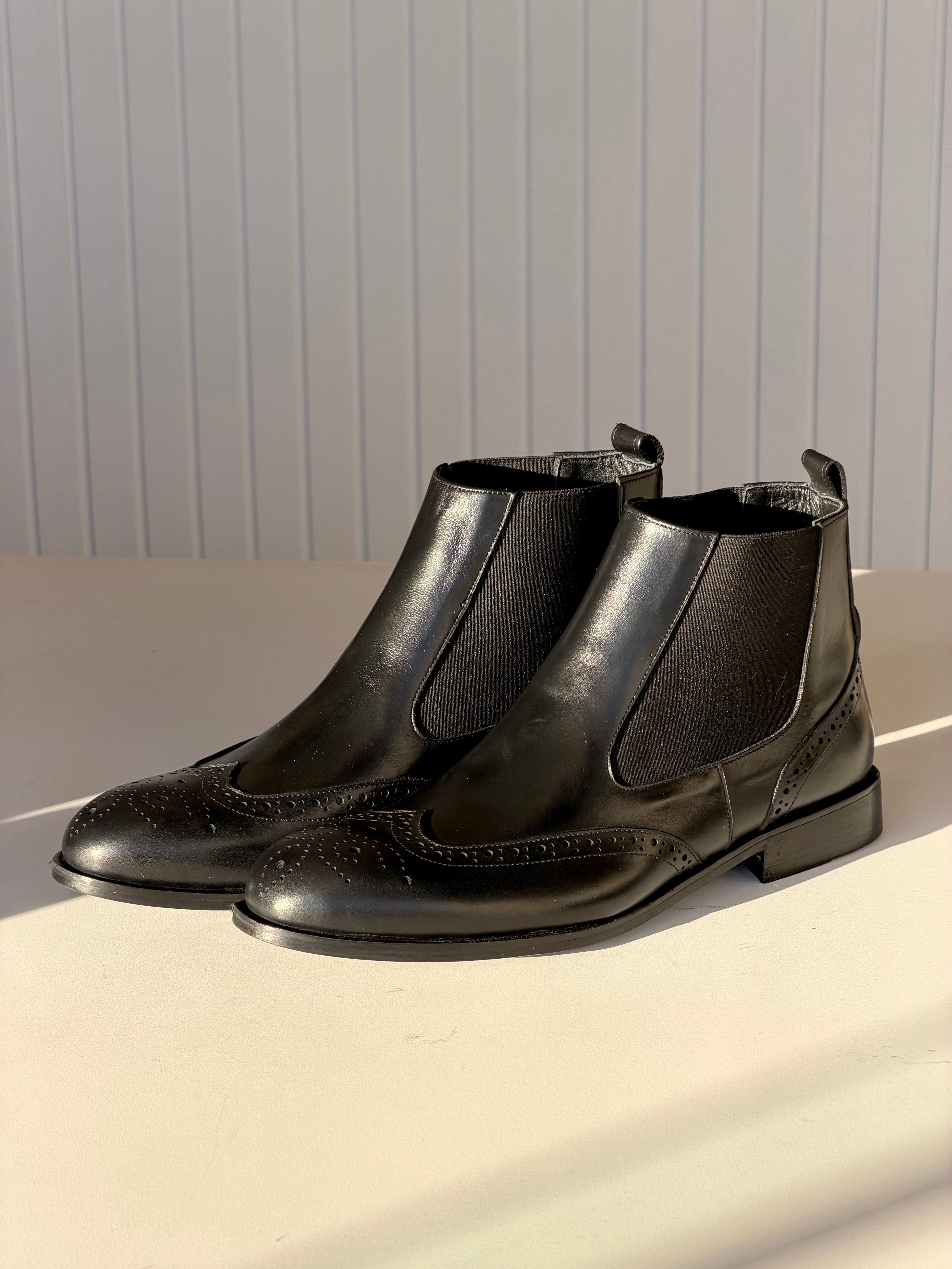 brouge chelsea boots-Black