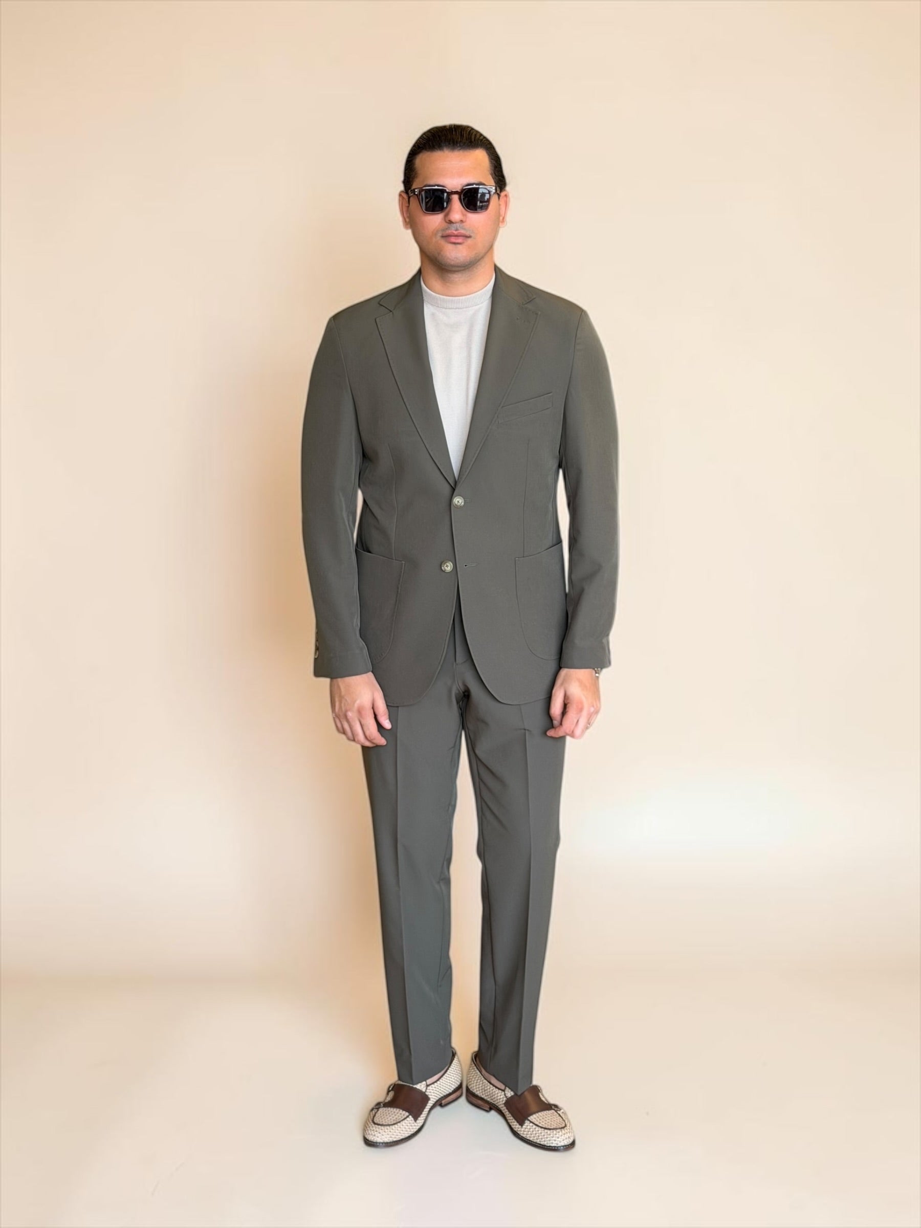 Pocket suit - olive