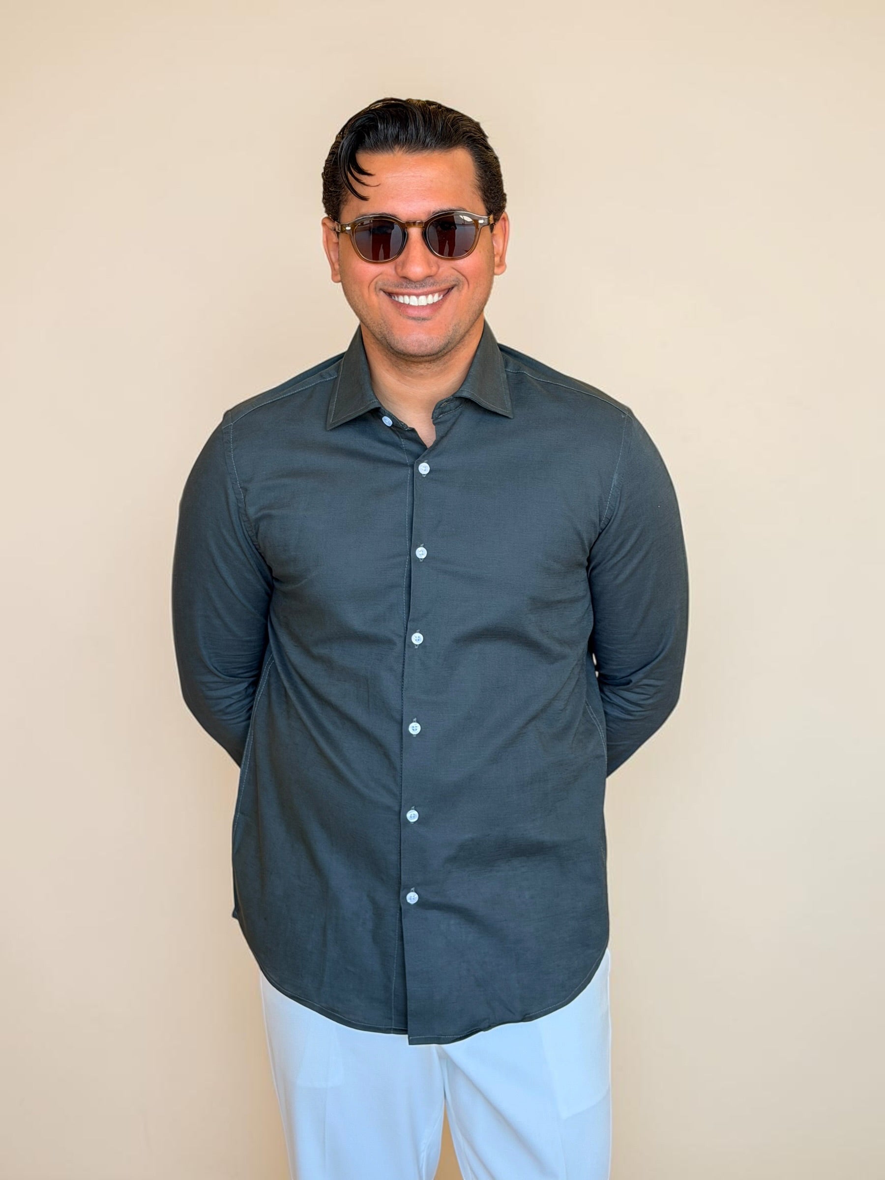 Spread collar pure linen chemise- Olive