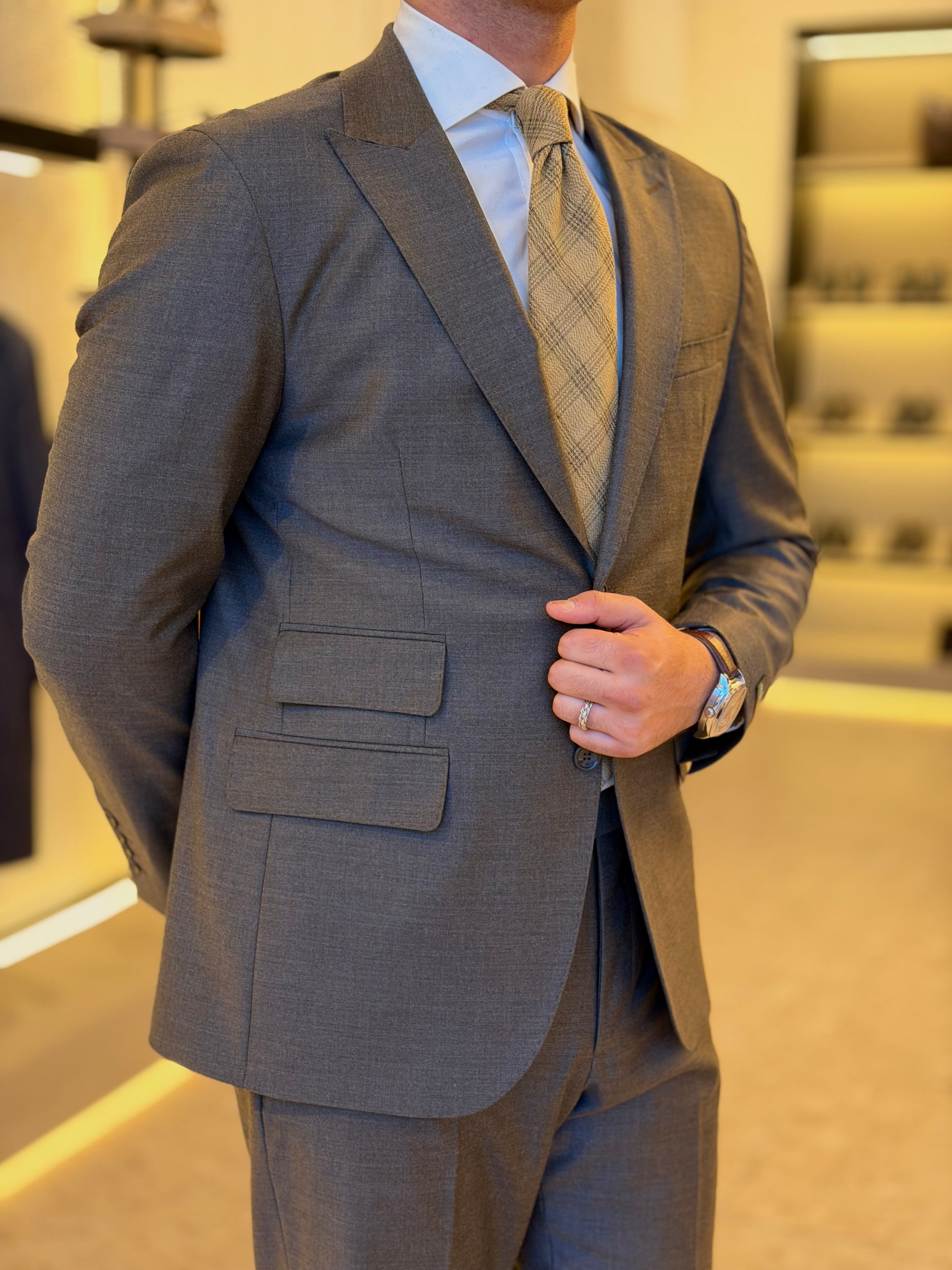 100% Wool two pockets suit - BROWN