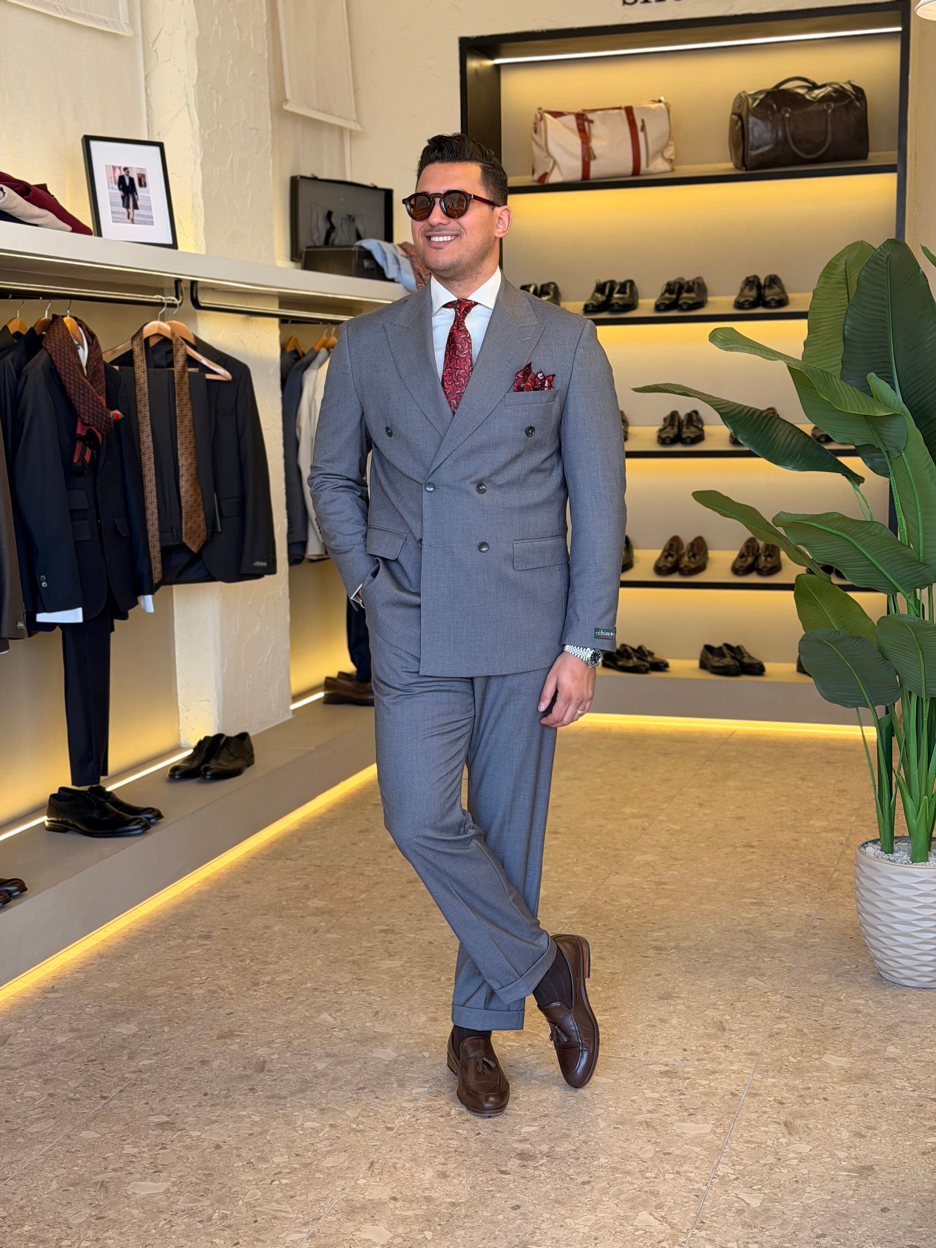 Double breasted suit - Mid Gray