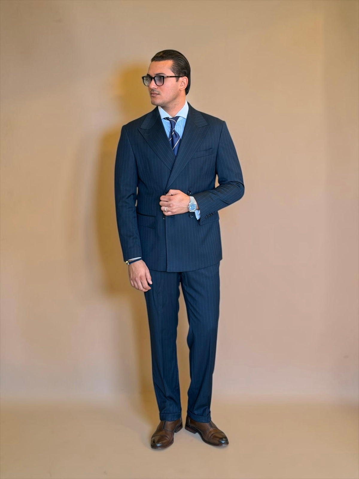 Pinstripe Double-Breasted suit - Navy
