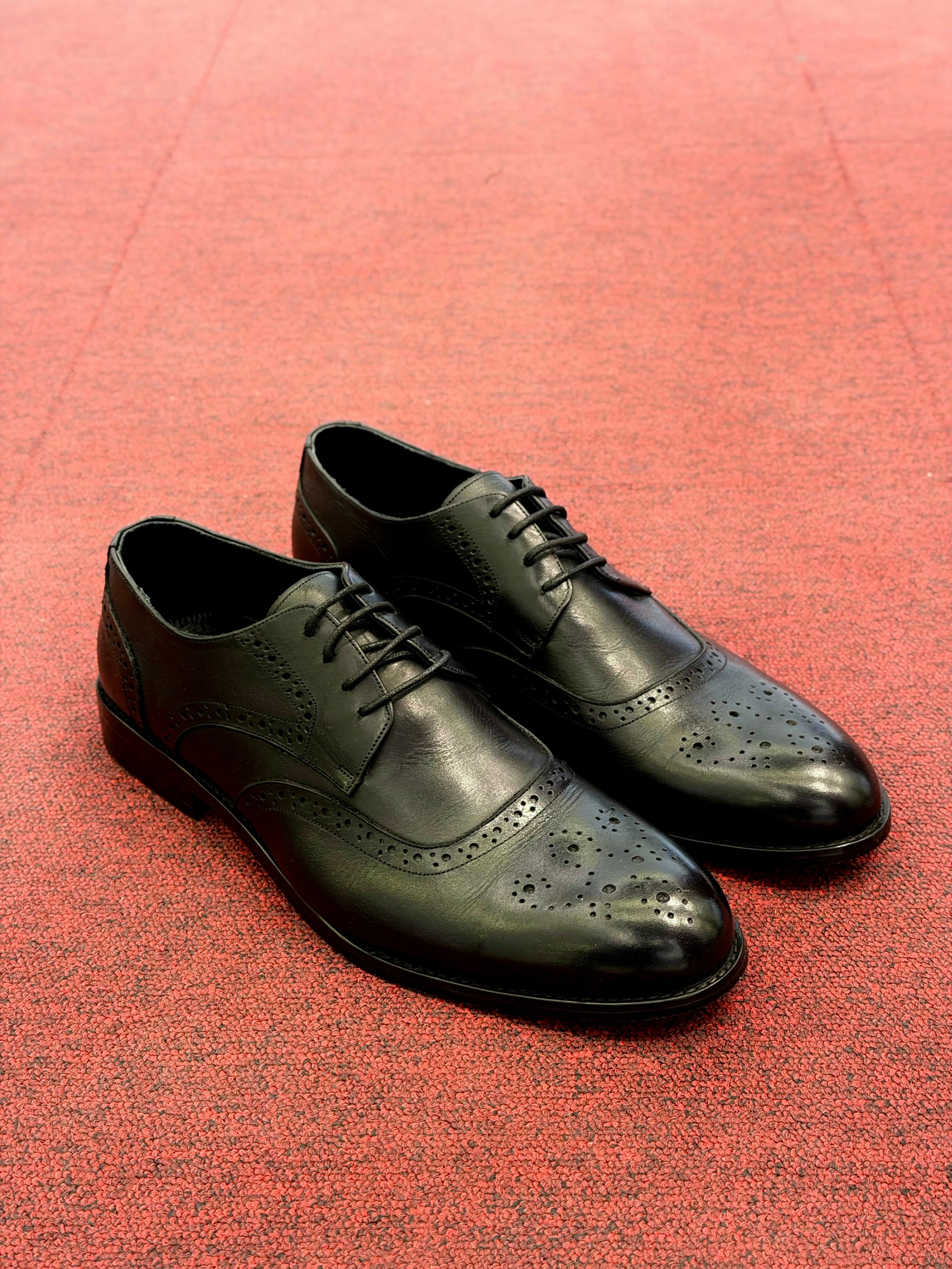 Brouge leather shoes - Black