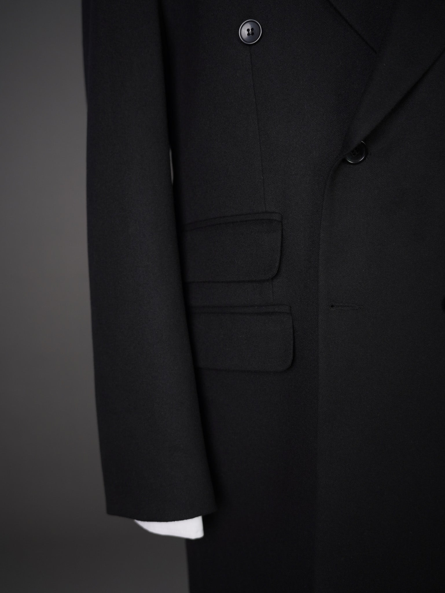 Double breasted Peak label long coat - Black