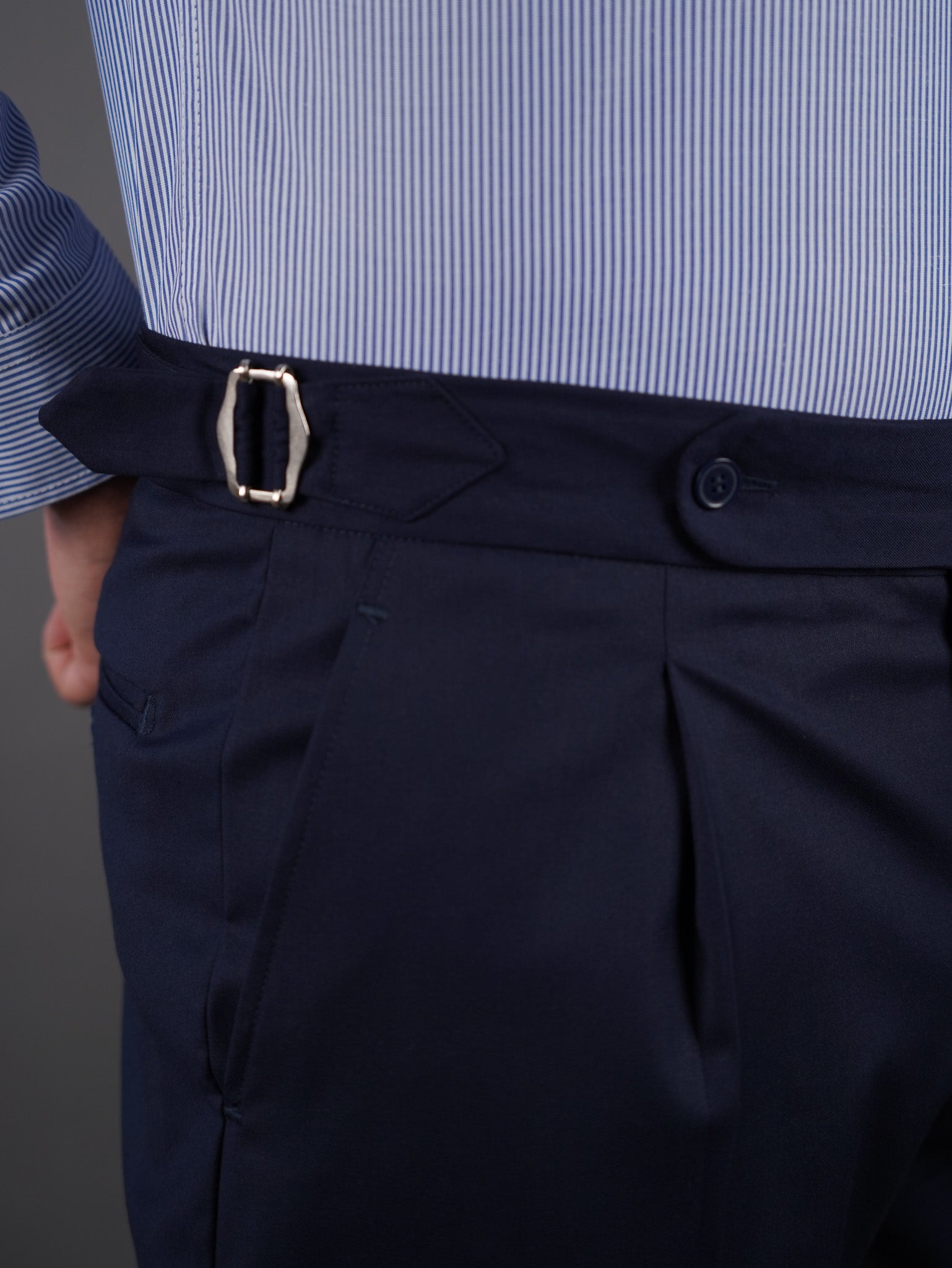 "Slim fit suit with two pockets - NAVY