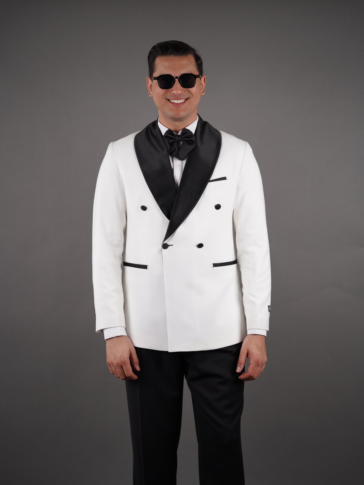 Double-Breasted Wide Shawl Collar Blazer - Off white