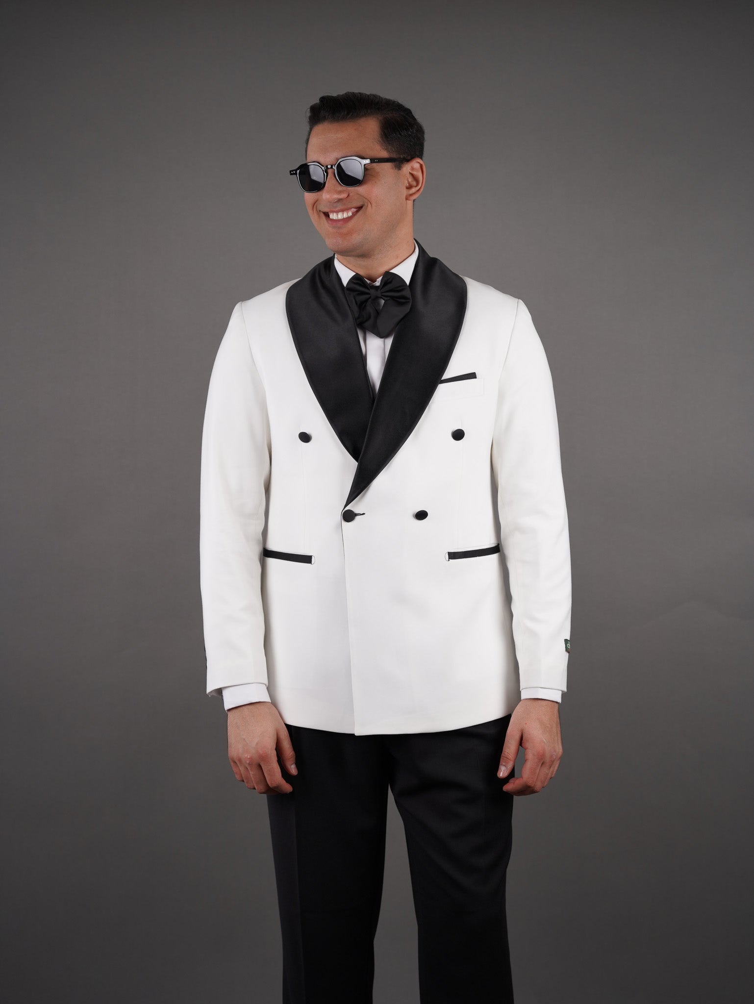 Double-Breasted Wide Shawl Collar Blazer - Off white