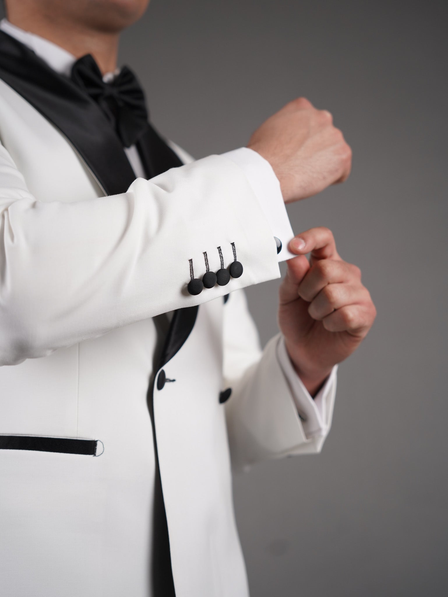 Double-Breasted Wide Shawl Collar Blazer - Off white