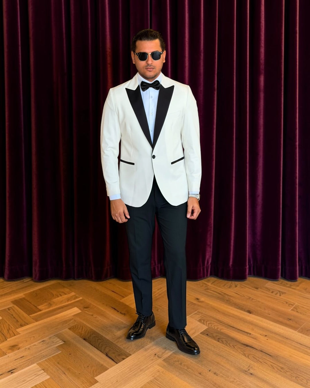Peak Collar Tuxedo Blazer - Off white