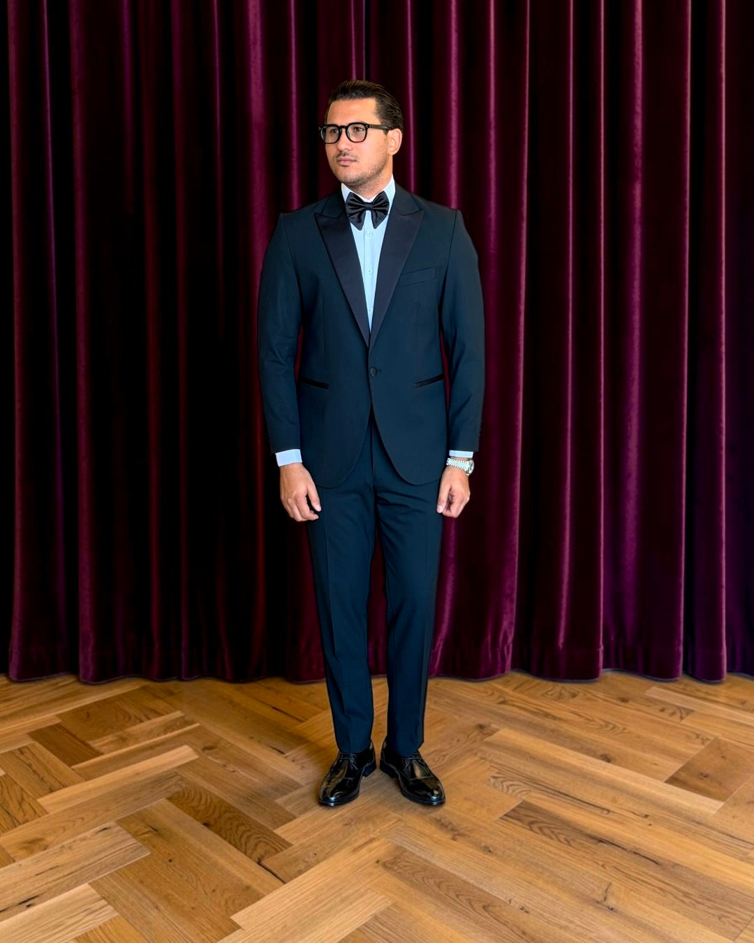 Peak Collar Tuxedo Suit - Black