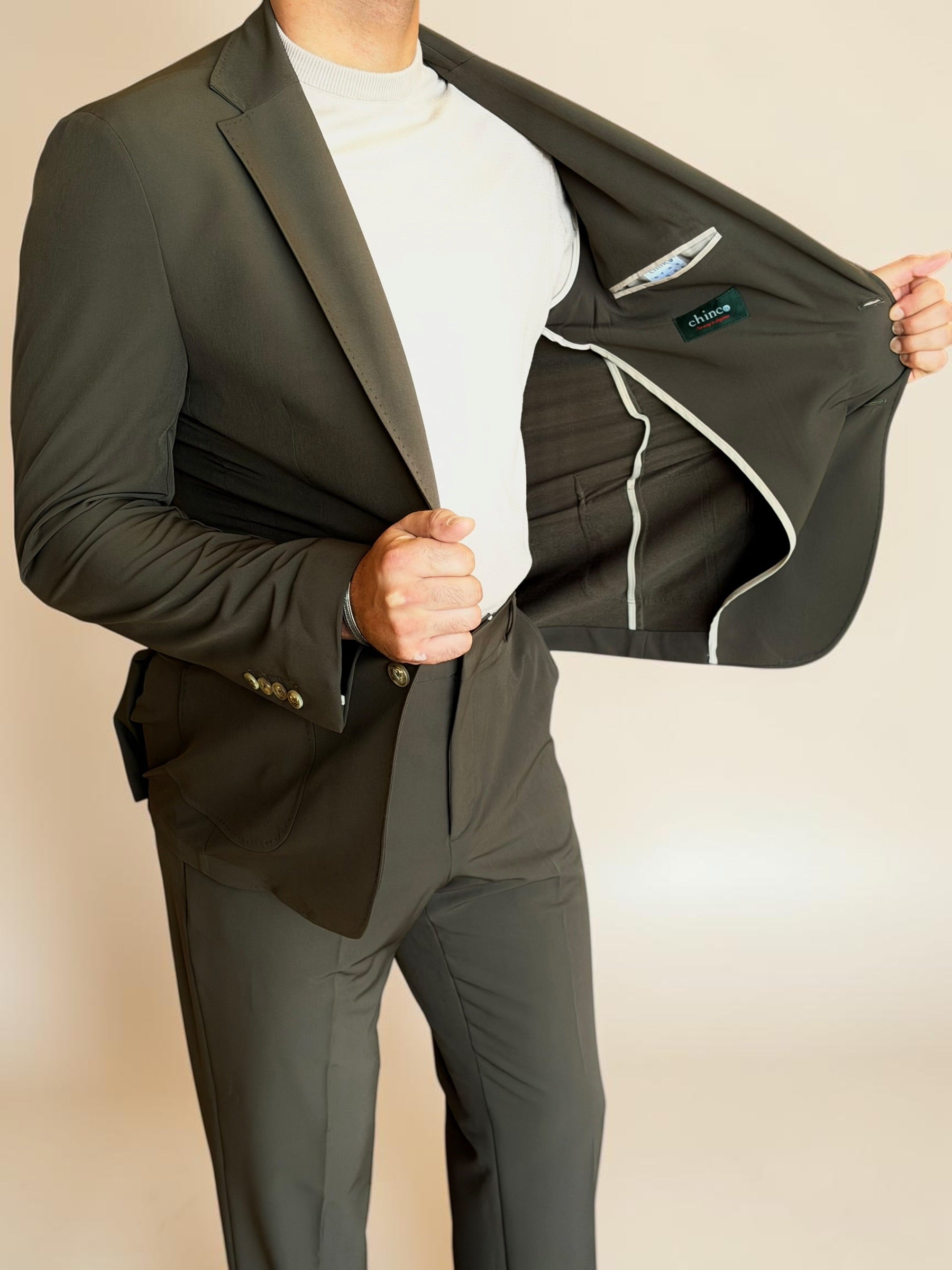 Pocket suit - olive