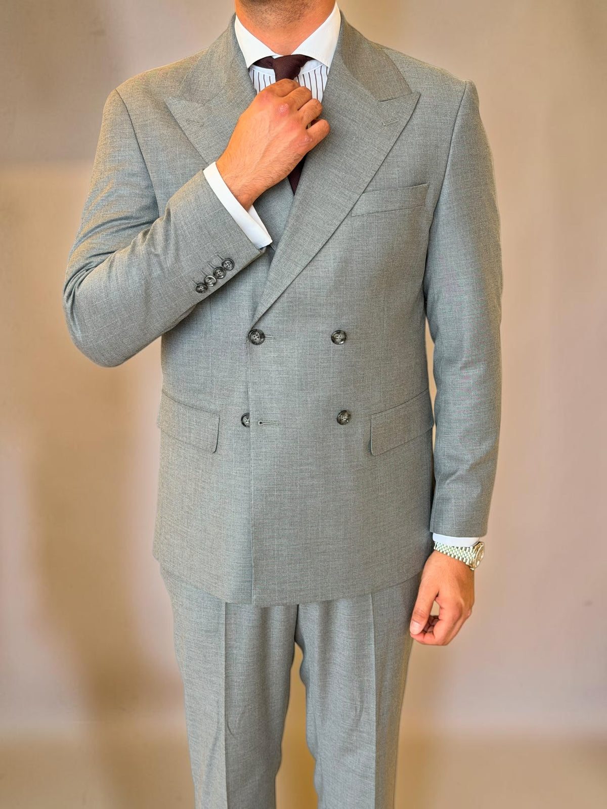 Pinstripe Double-Breasted suit - Gray