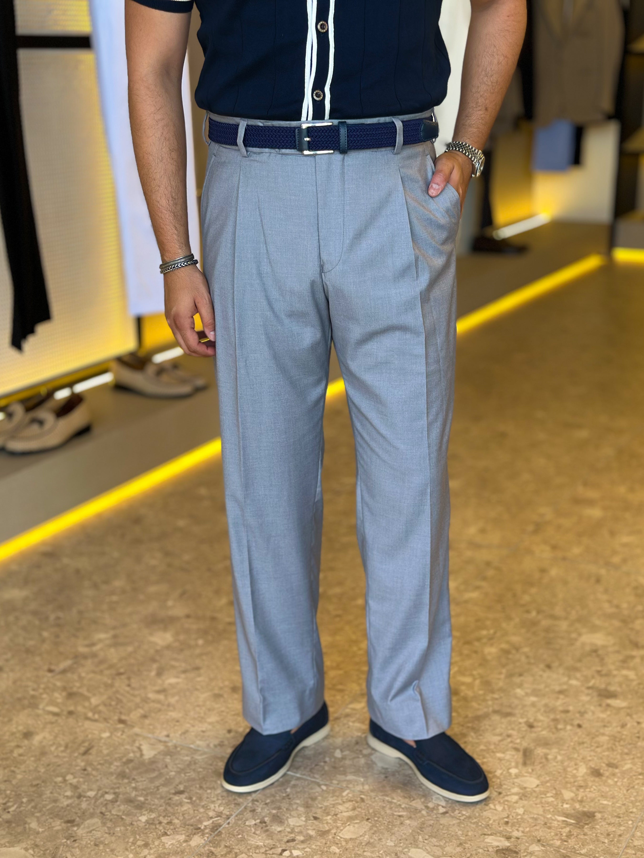 Relaxed fit trousers - gray