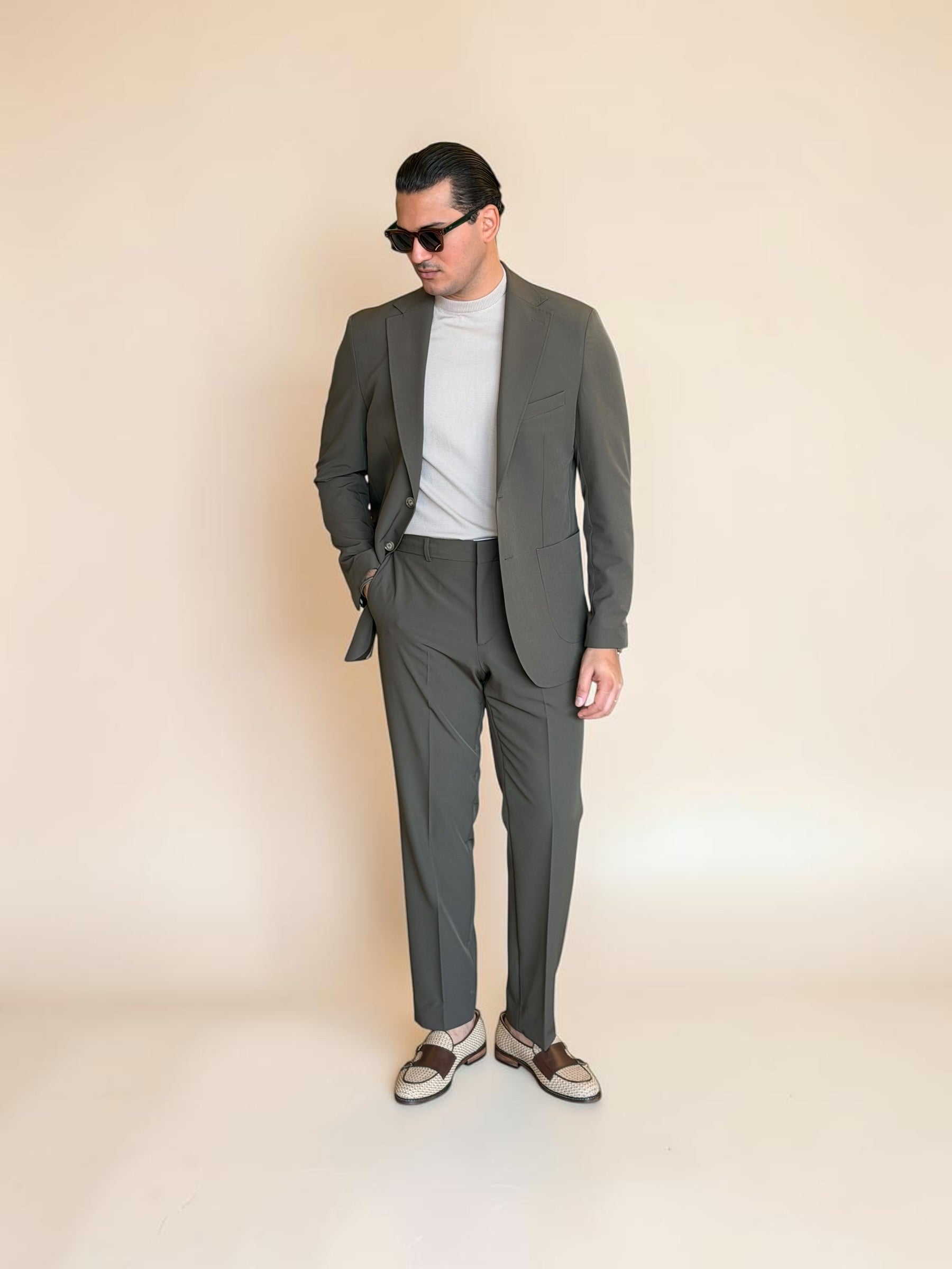 Pocket suit - olive