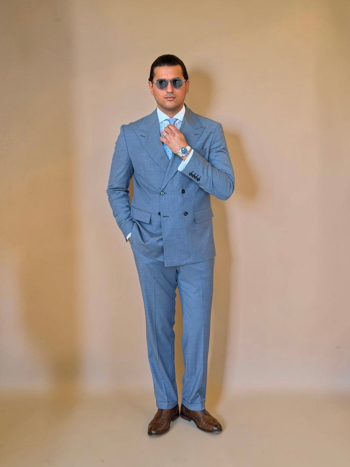 Pinstripe Double-Breasted suit - Baby blue