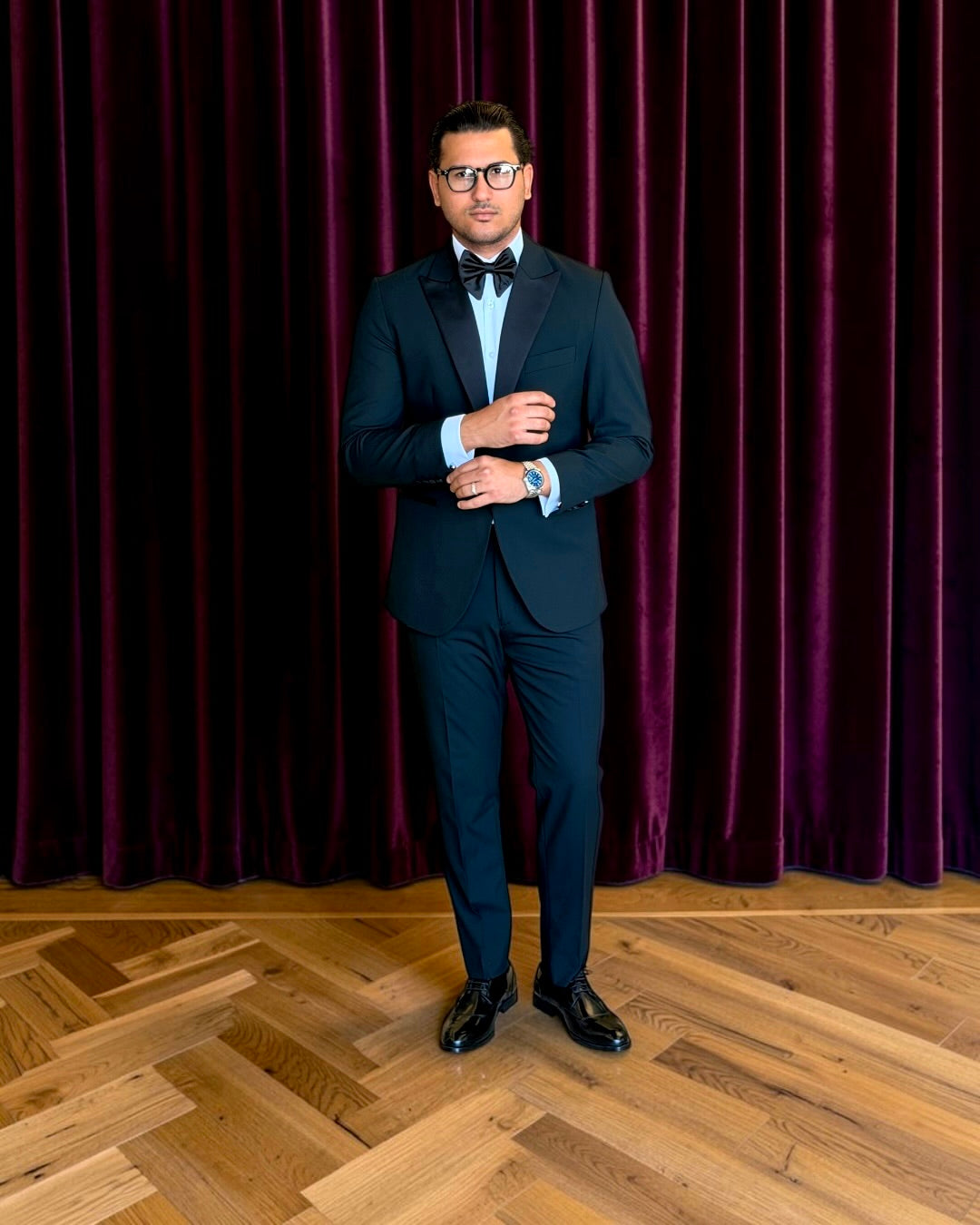Peak Collar Tuxedo Suit  - Black