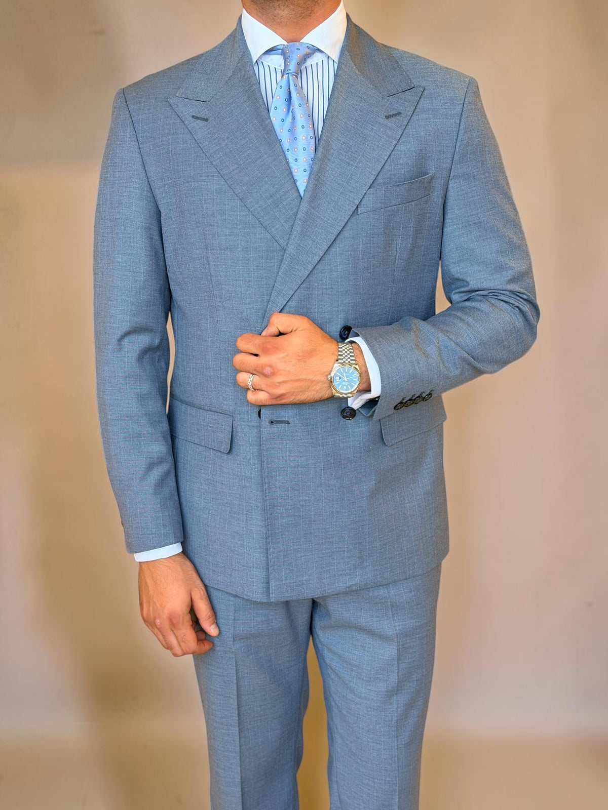 Pinstripe Double-Breasted suit - Baby blue