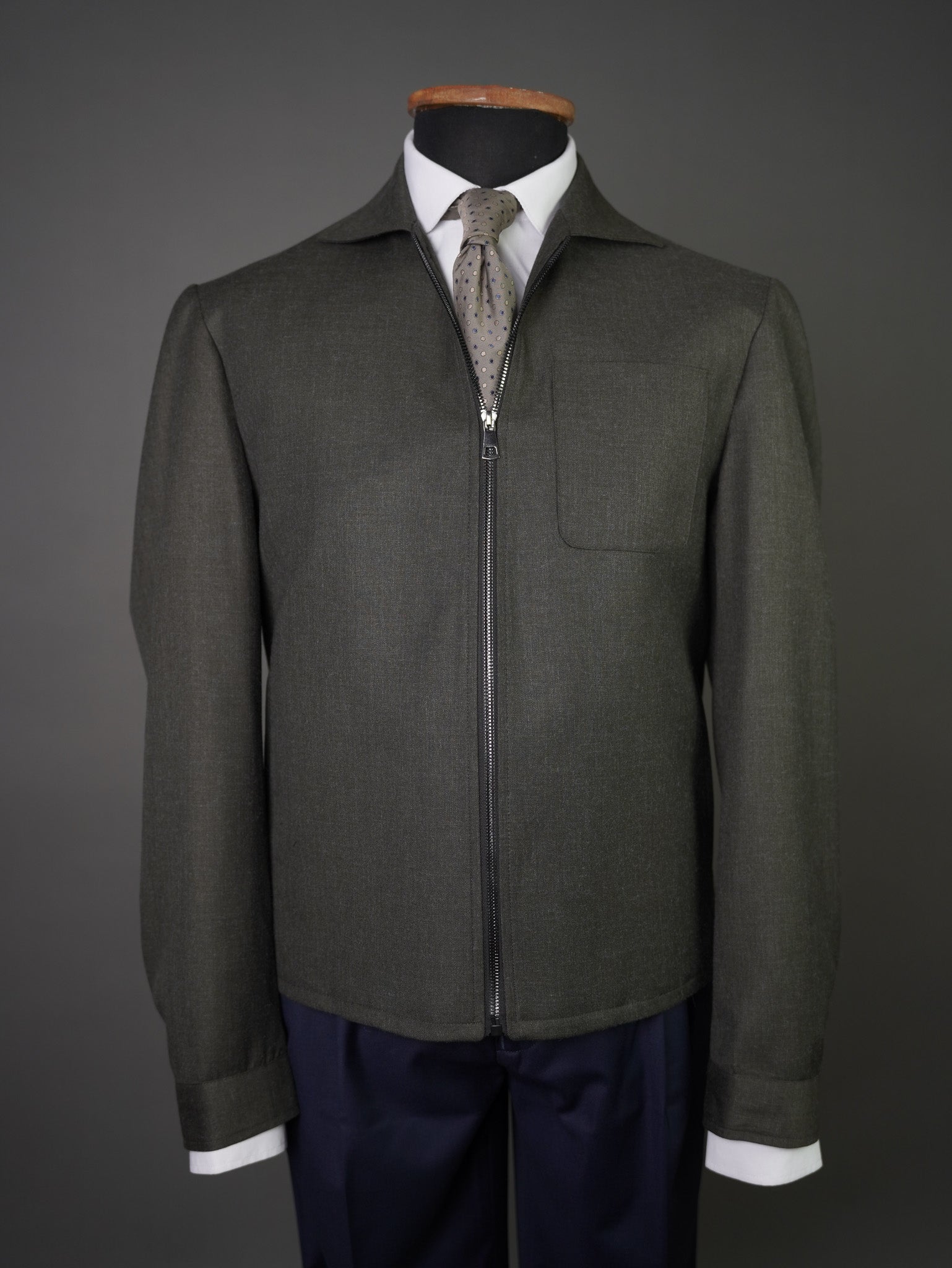 ZIP JACKET WITH PATCH POCKET - Olive