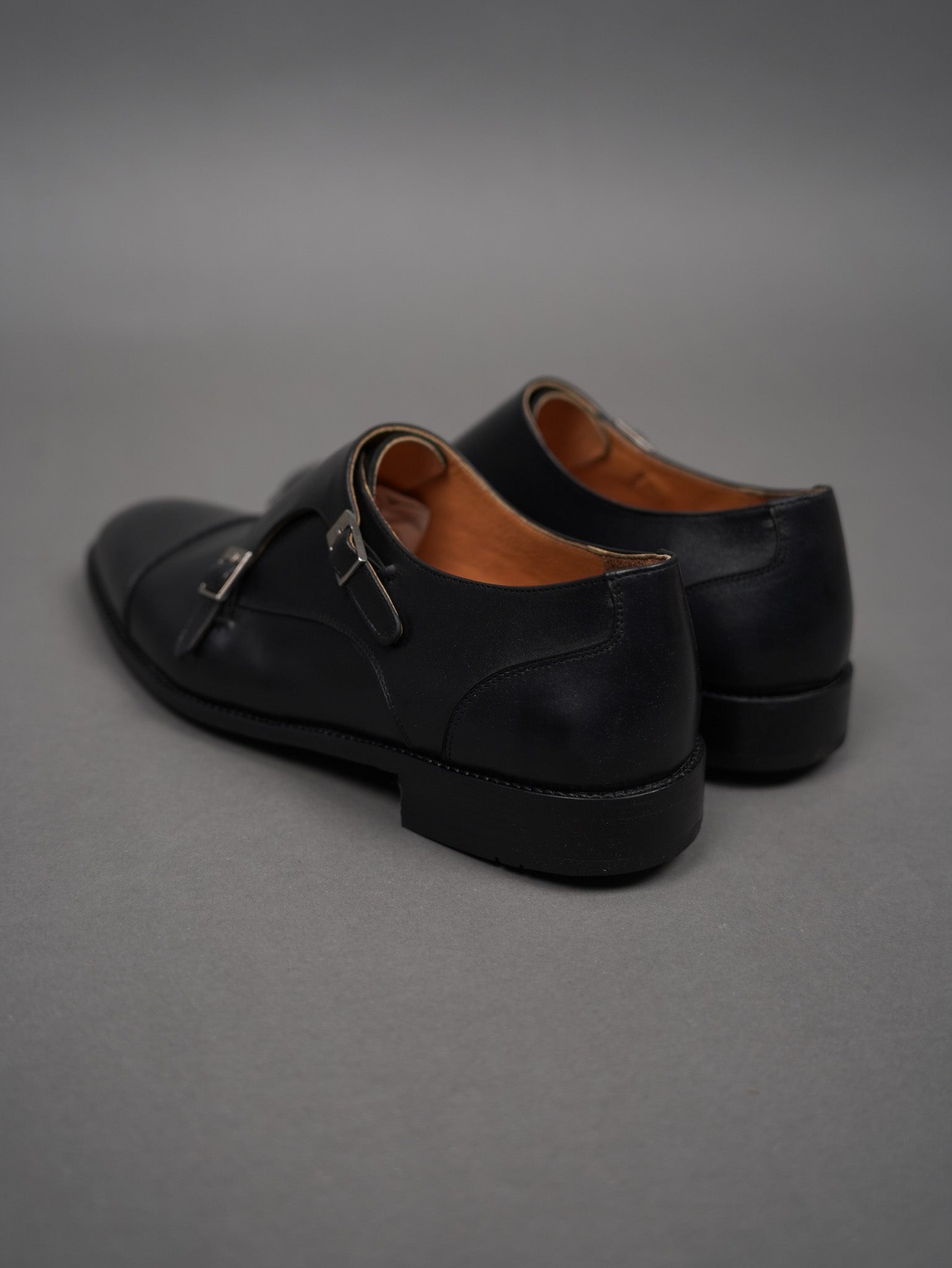 double monk-Black