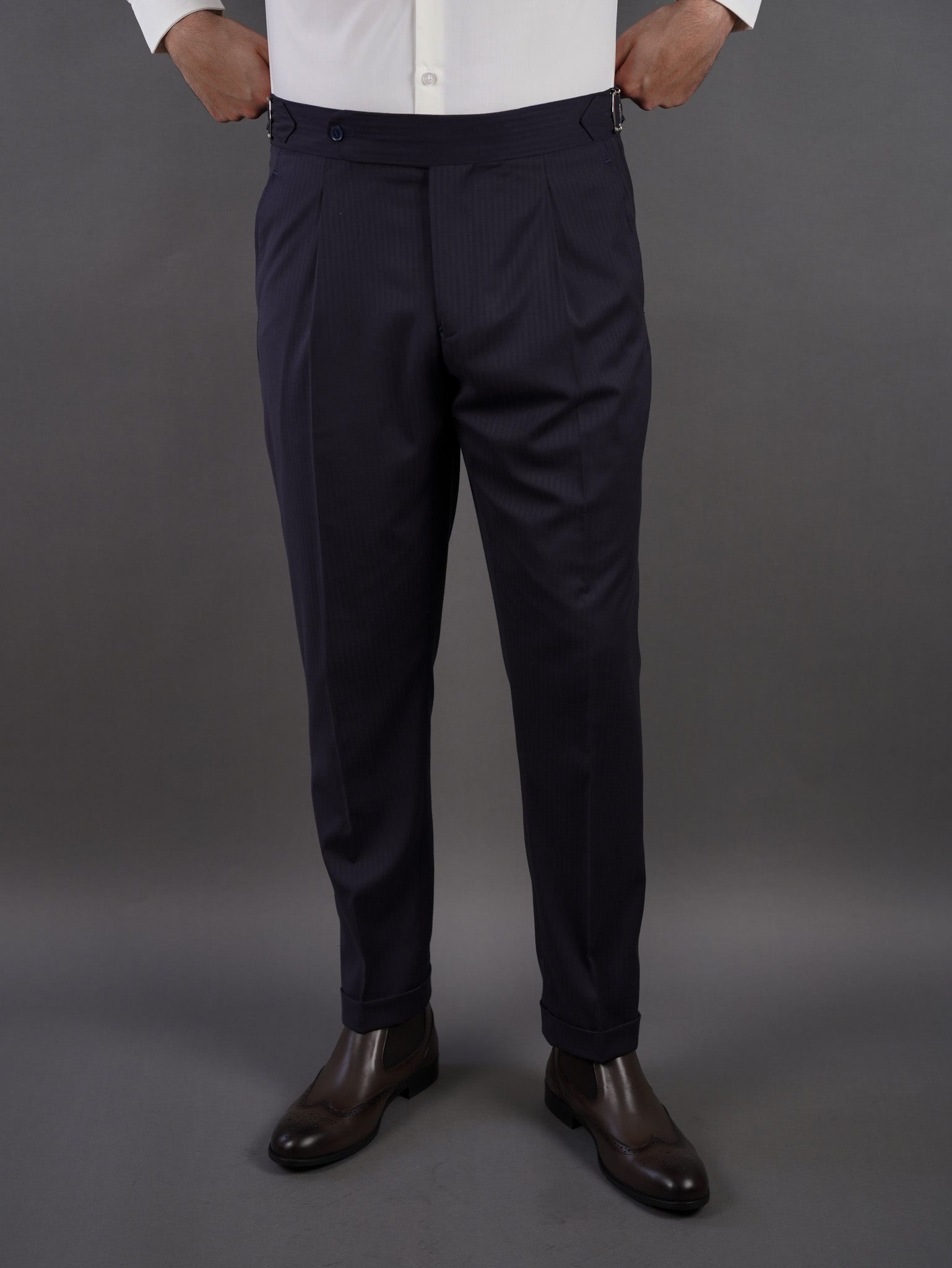 "Slim fit suit with two pockets - NAVY STRIPED