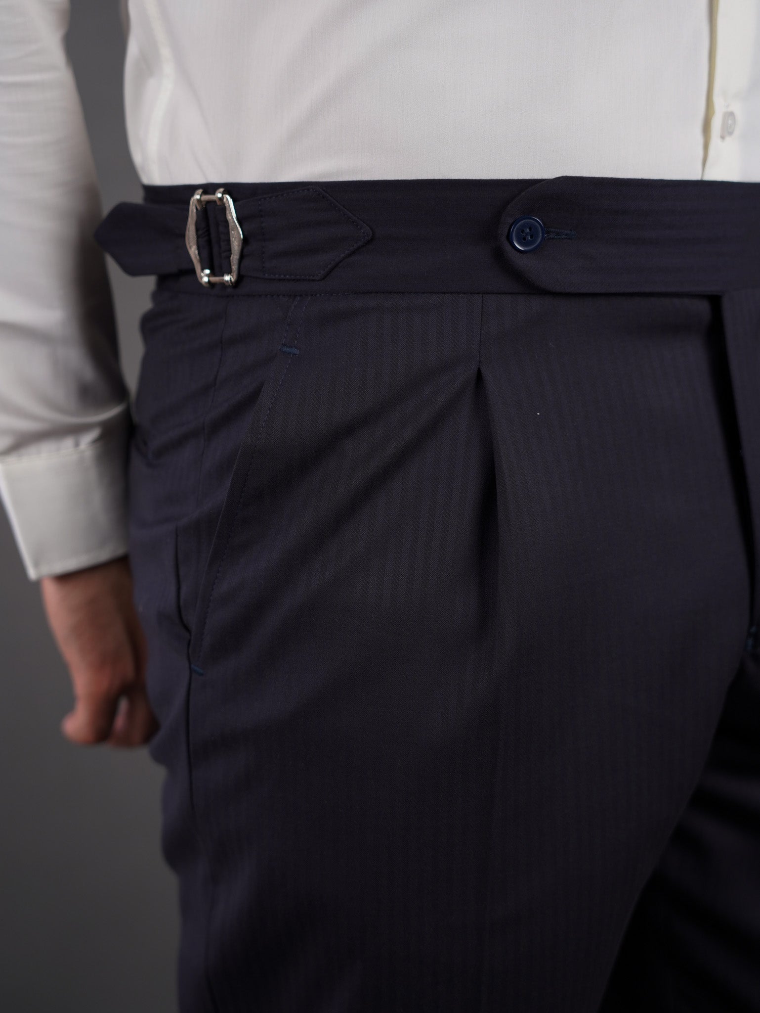 "Slim fit suit with two pockets - NAVY STRIPED