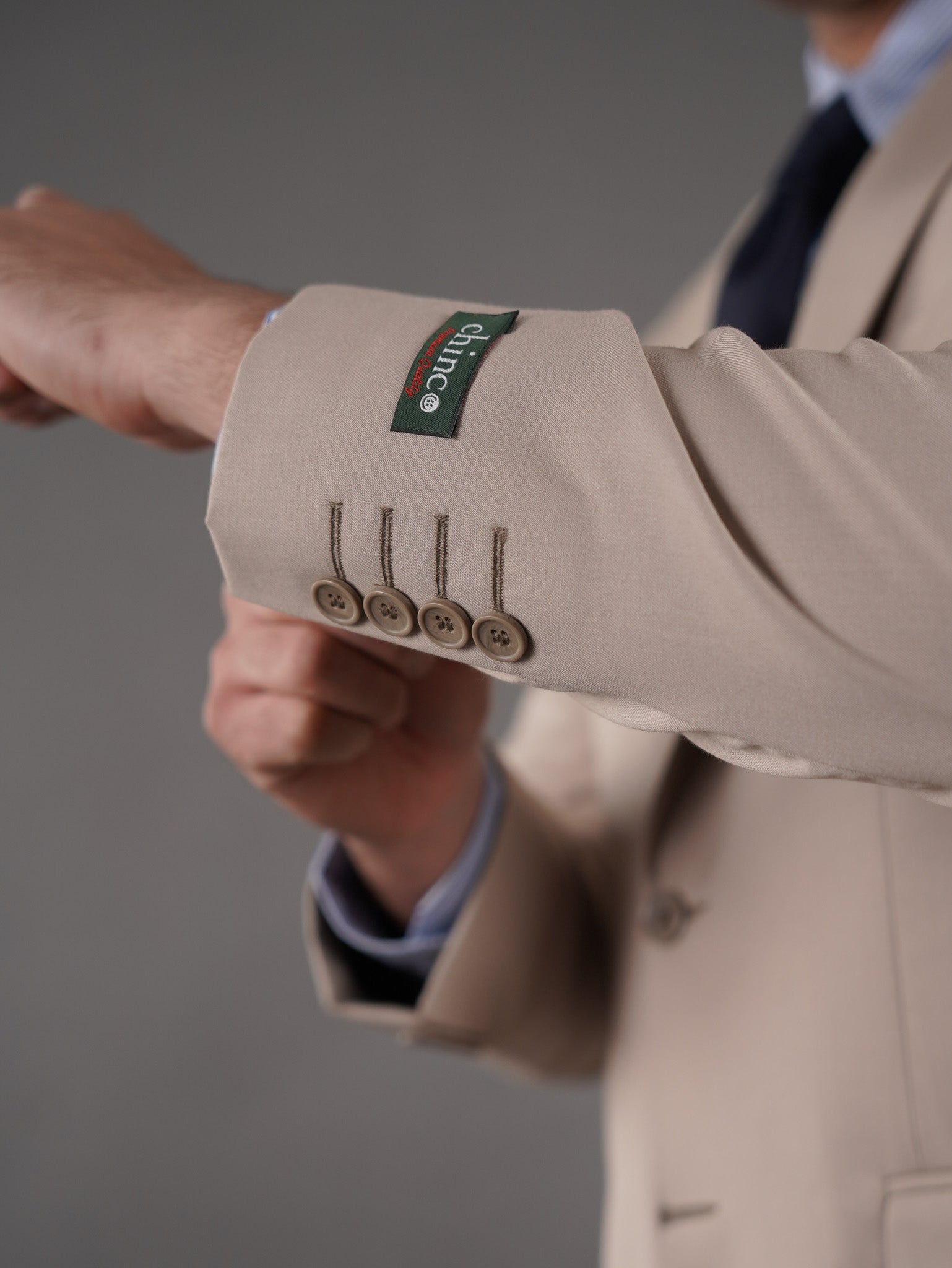 "Slim fit suit with two pockets - BEIGE