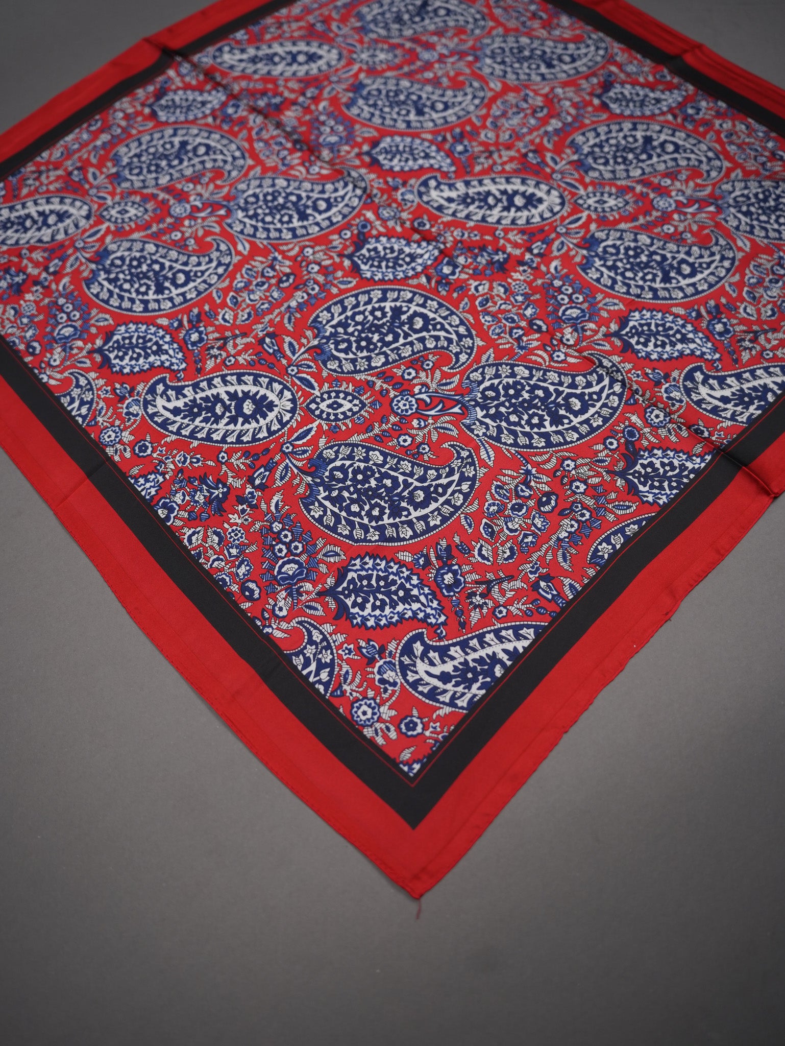 Neck Scarf silk 65*65 cm