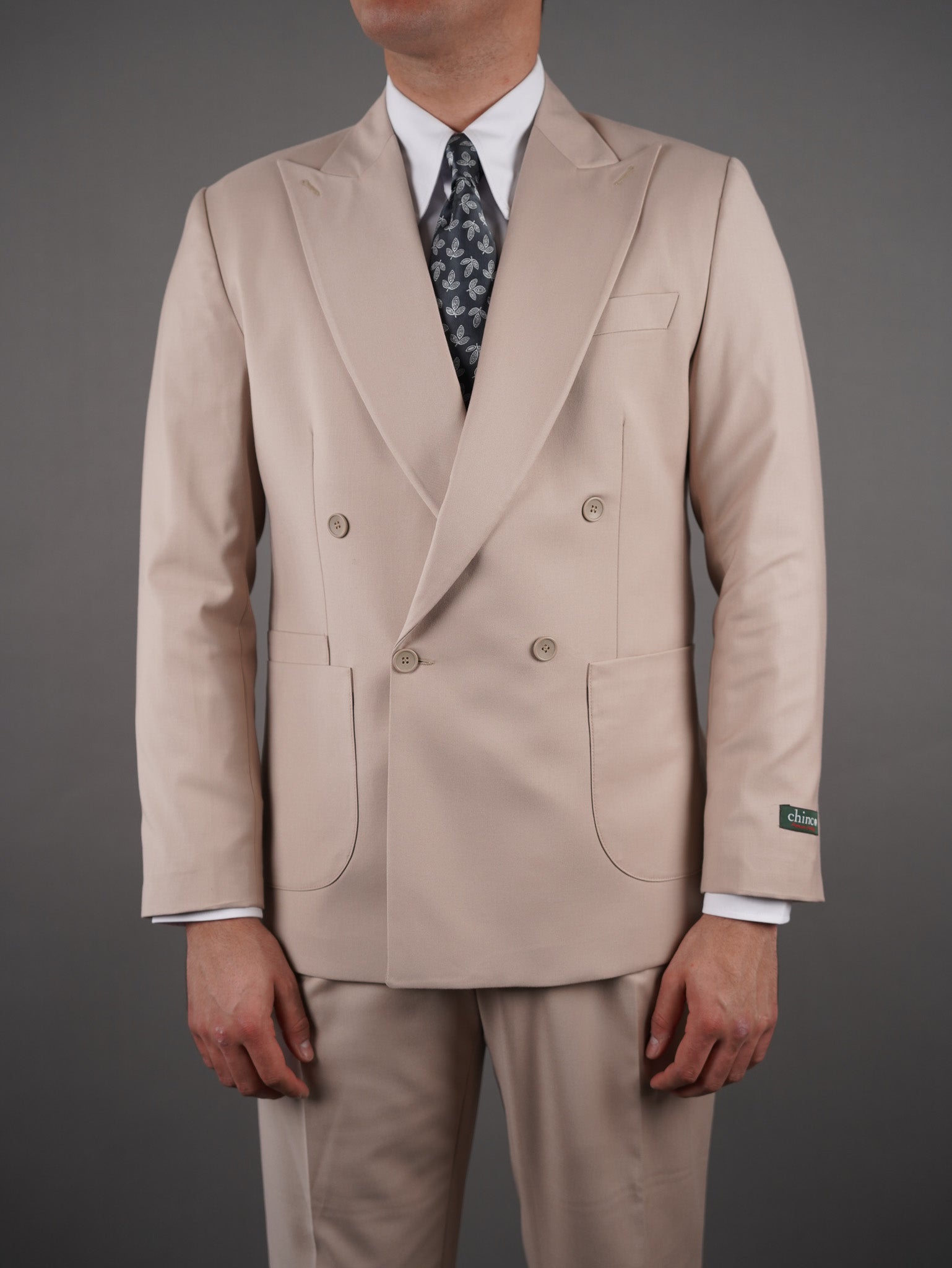 Four-Button Double-Breasted suit - beige