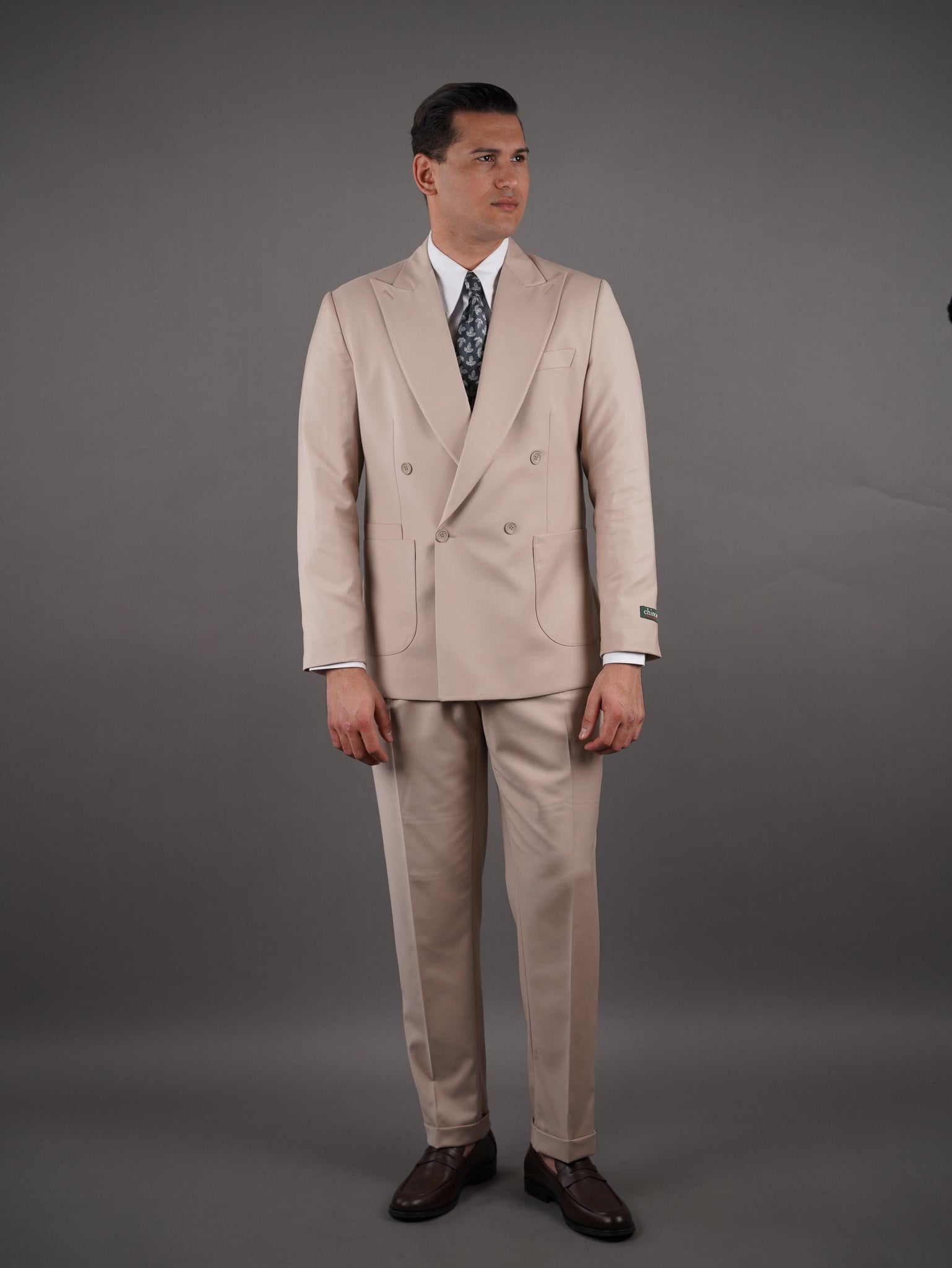 Four-Button Double-Breasted suit - beige