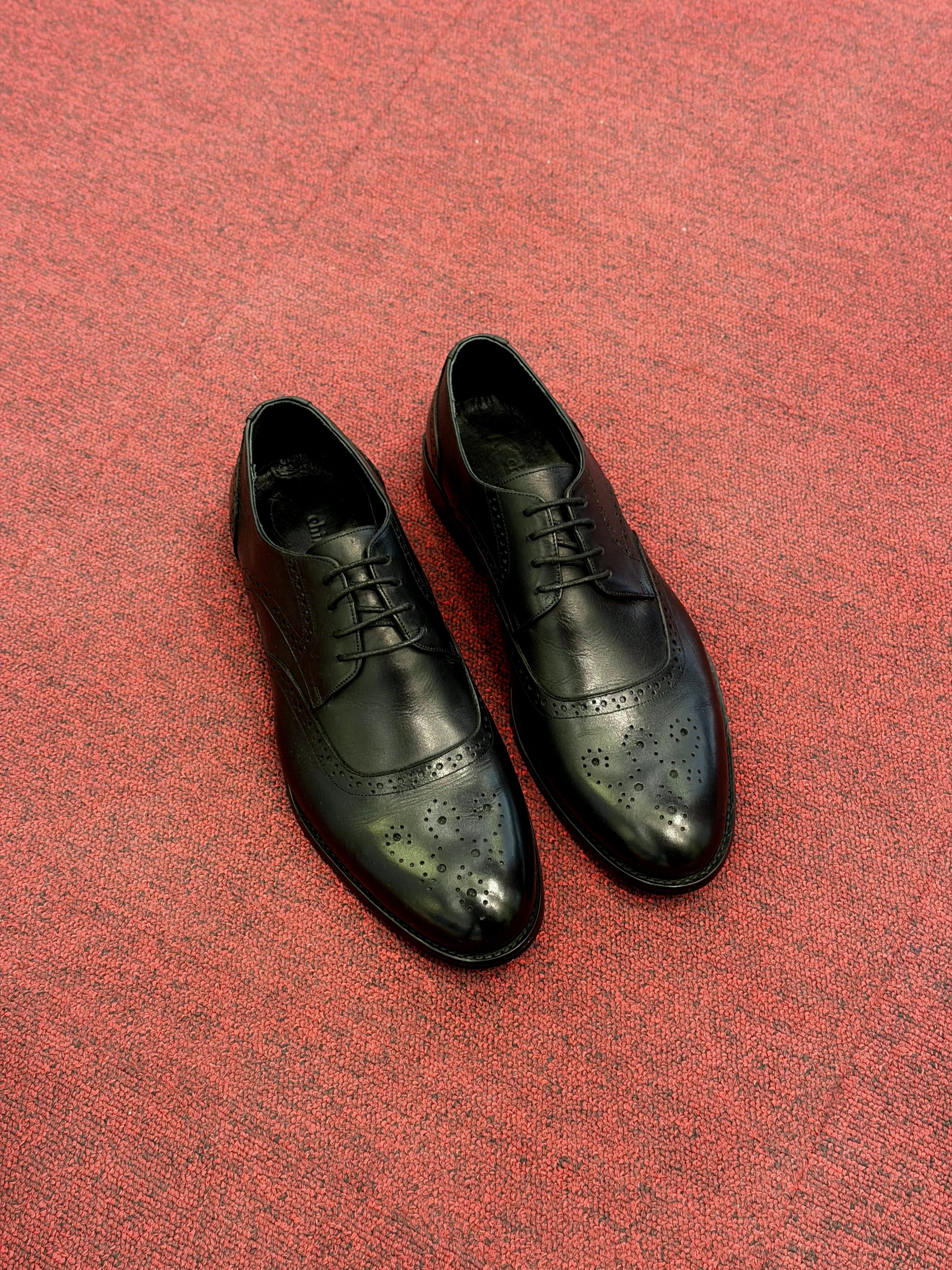 Brouge leather shoes - Black