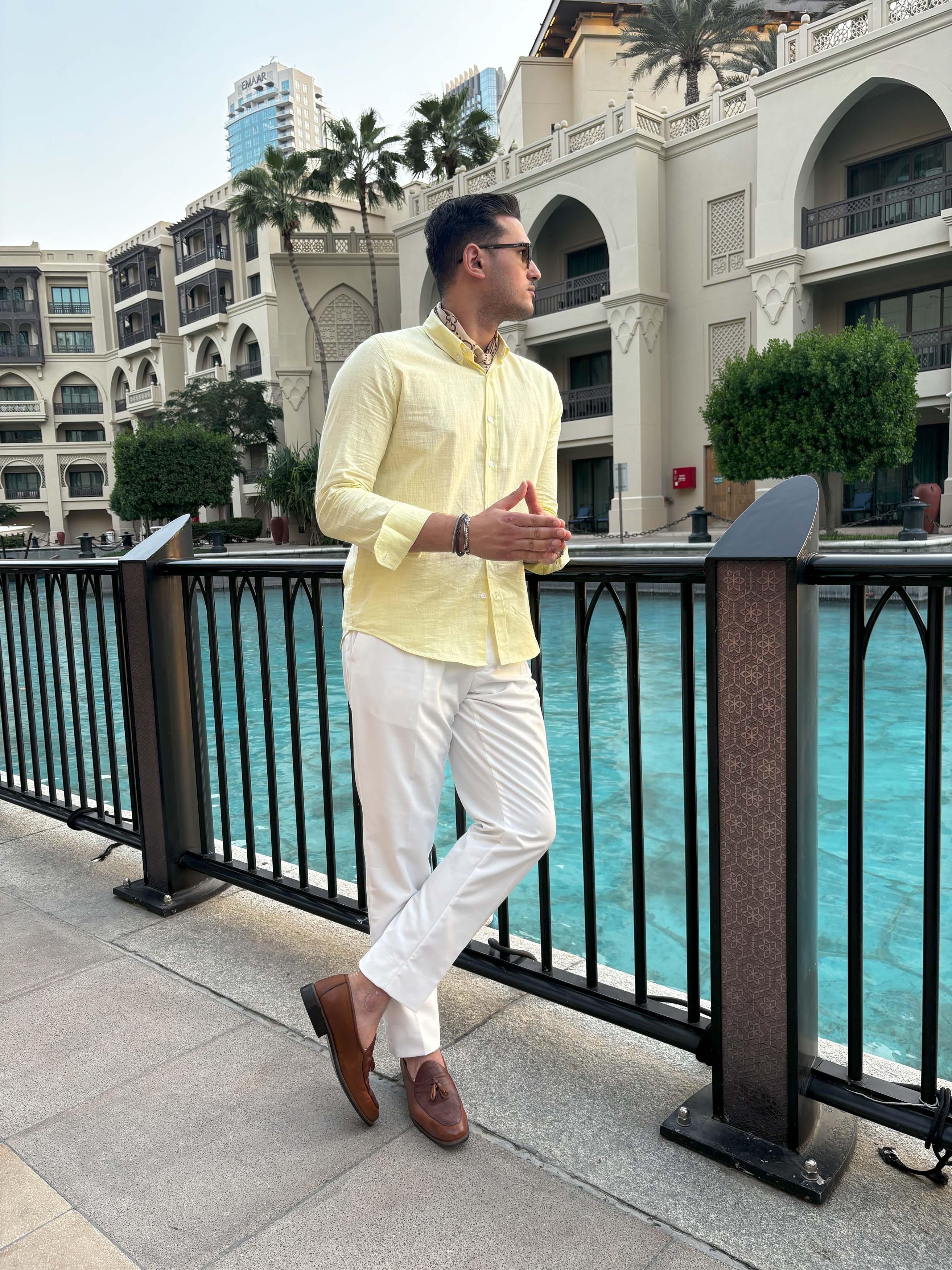 regular  fit button down collar  linen sleeve long- yellow