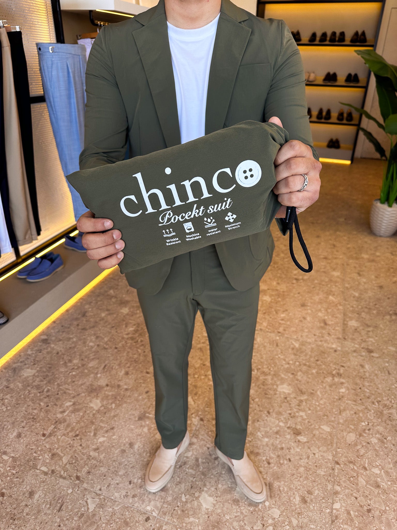 Pocket suit - olive